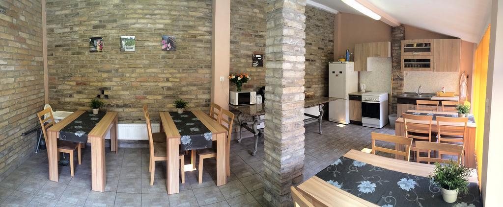 Mediterran Vendeghaz Kecskemet Exterior photo
