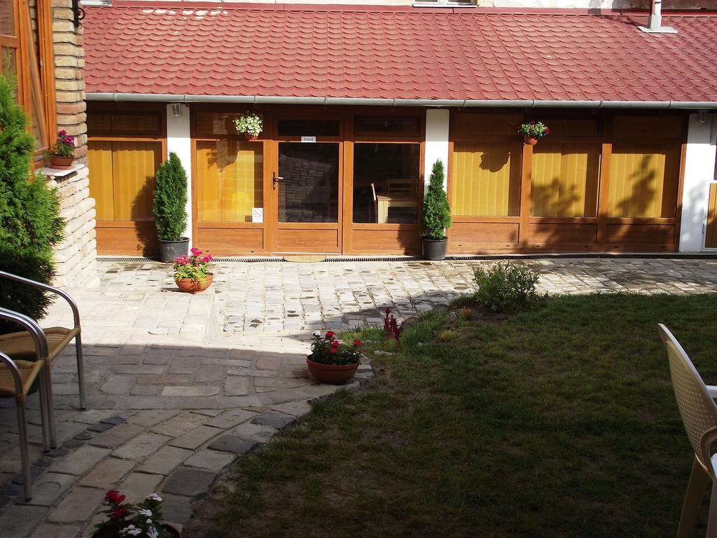 Mediterran Vendeghaz Kecskemet Exterior photo